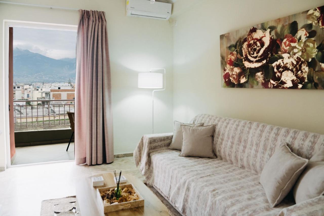 Best House Saint John, New Port Of Patras Exterior photo